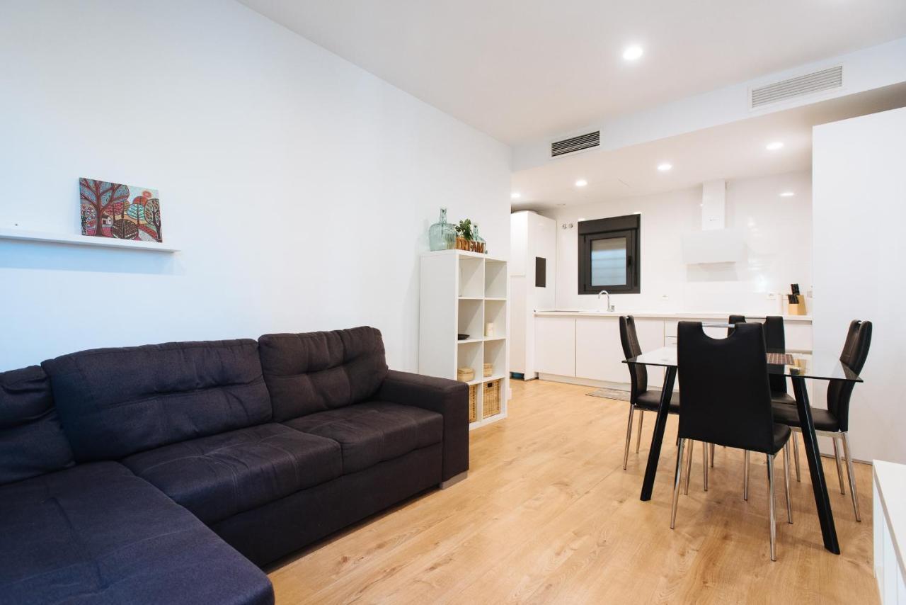 Apartamento Estelar Con Piscina Y Garaje Nervion Lägenhet Sevilla Exteriör bild