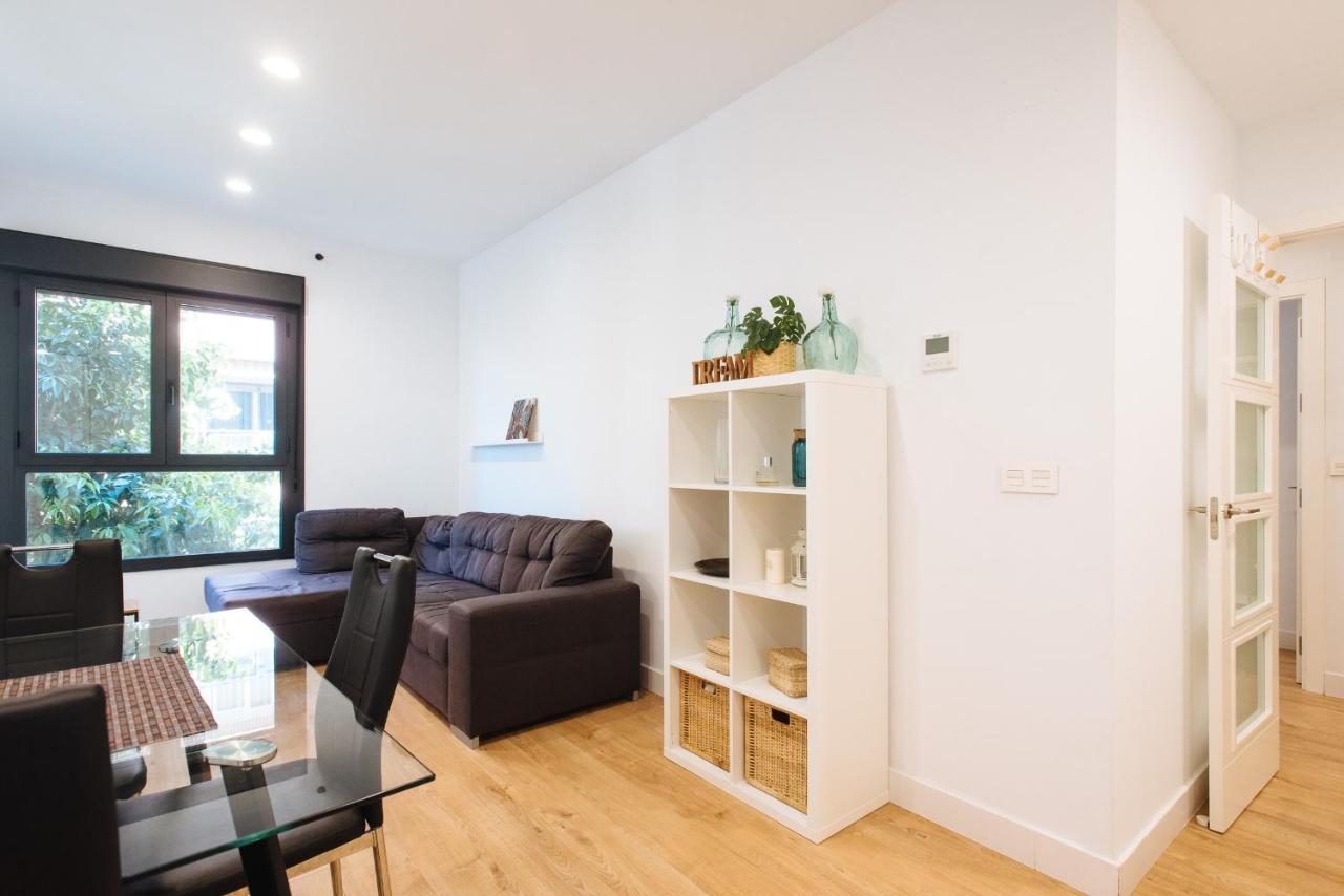 Apartamento Estelar Con Piscina Y Garaje Nervion Lägenhet Sevilla Exteriör bild