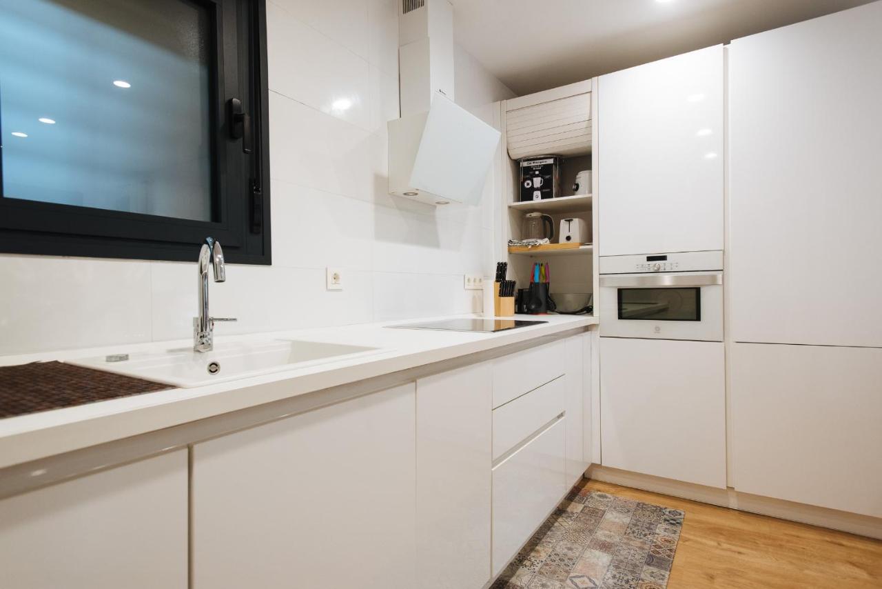 Apartamento Estelar Con Piscina Y Garaje Nervion Lägenhet Sevilla Exteriör bild