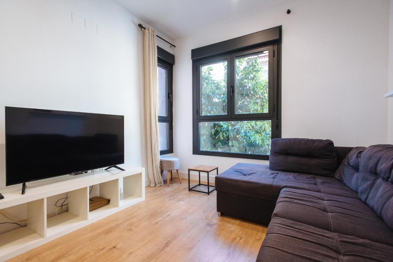 Apartamento Estelar Con Piscina Y Garaje Nervion Lägenhet Sevilla Exteriör bild